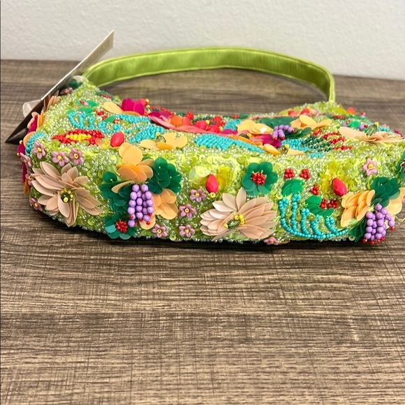 Made In India | Floral Beaded Handbag - Picture 7 of 9